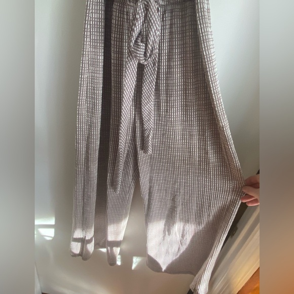 Caution to the Wind Jumpsuit - Picture 5 of 6